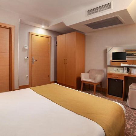 Almina Guest House Истанбул Екстериор снимка