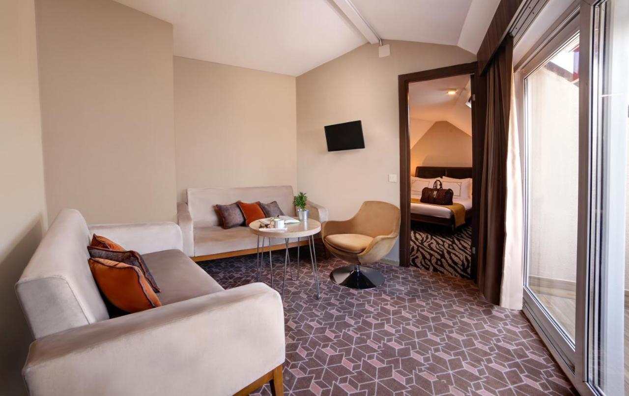 Almina Guest House Истанбул Екстериор снимка