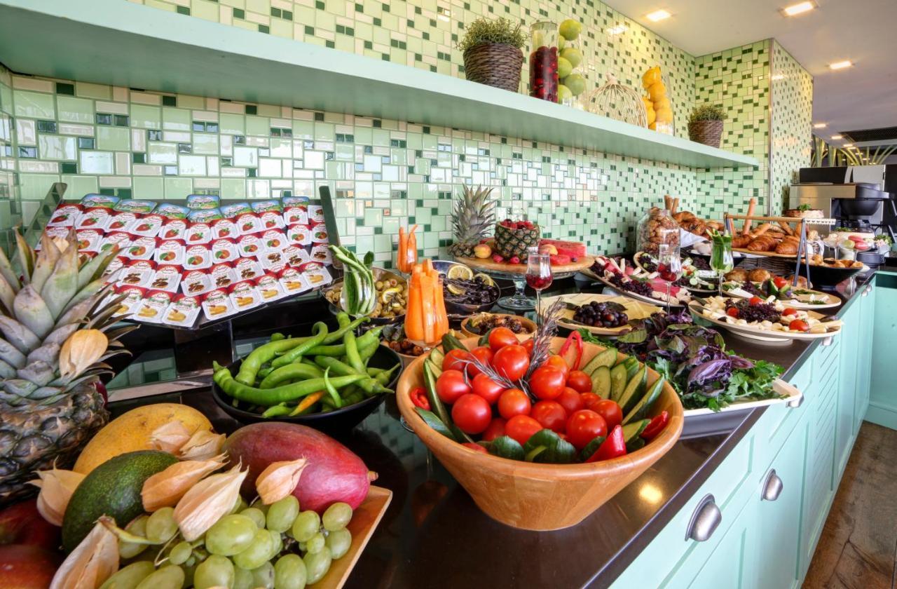 Almina Guest House Истанбул Екстериор снимка
