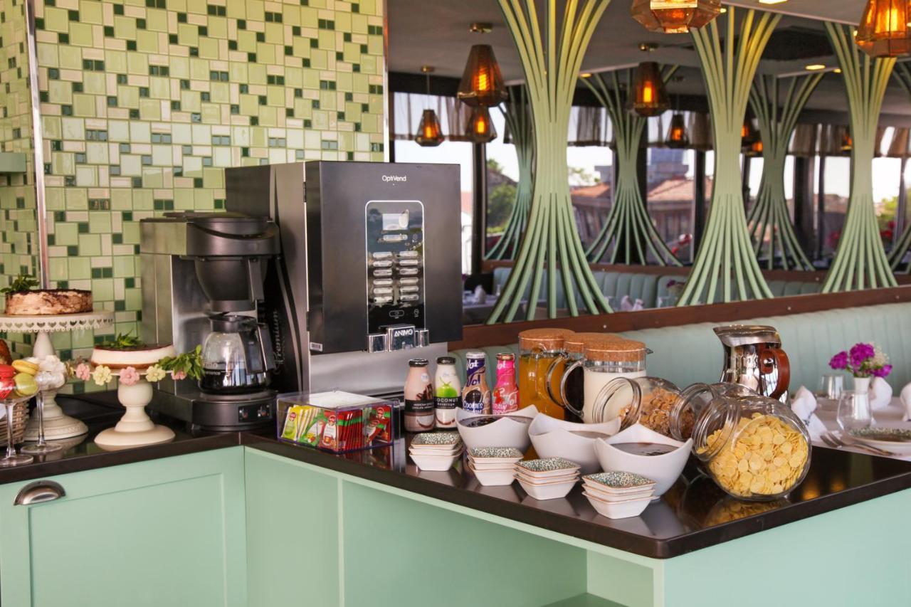 Almina Guest House Истанбул Екстериор снимка
