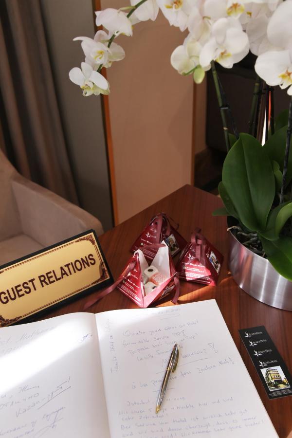 Almina Guest House Истанбул Екстериор снимка