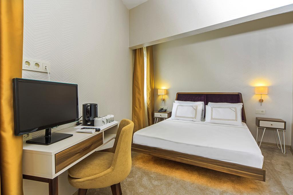 Almina Guest House Истанбул Стая снимка
