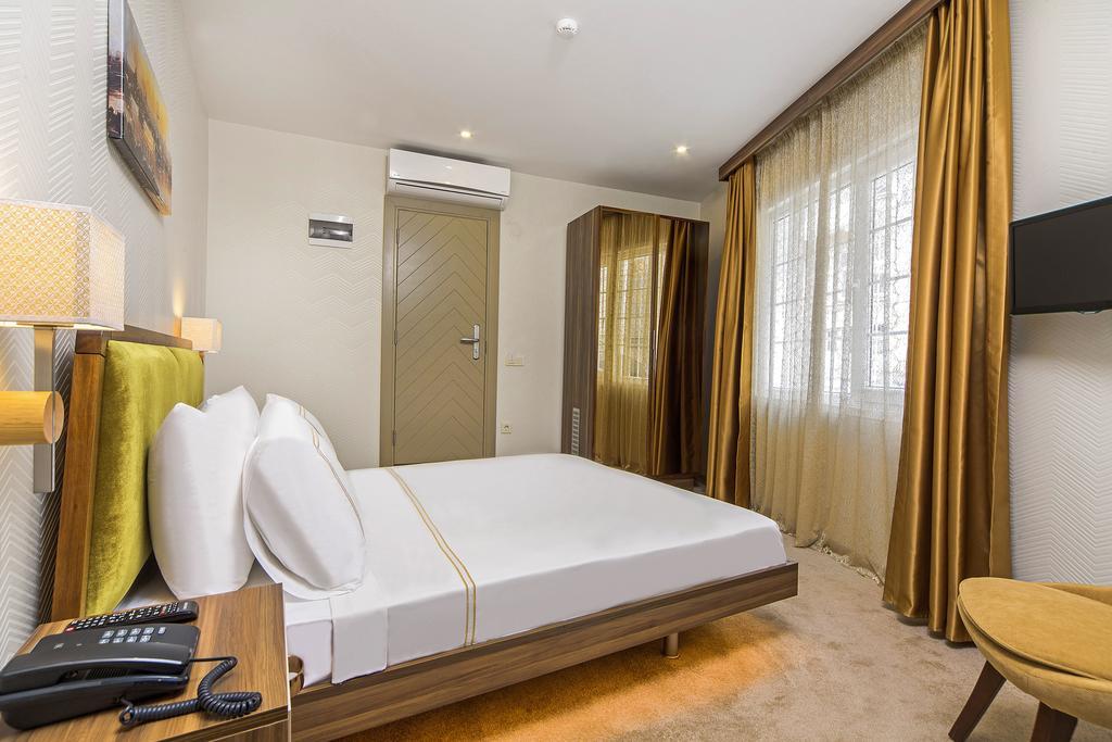 Almina Guest House Истанбул Стая снимка