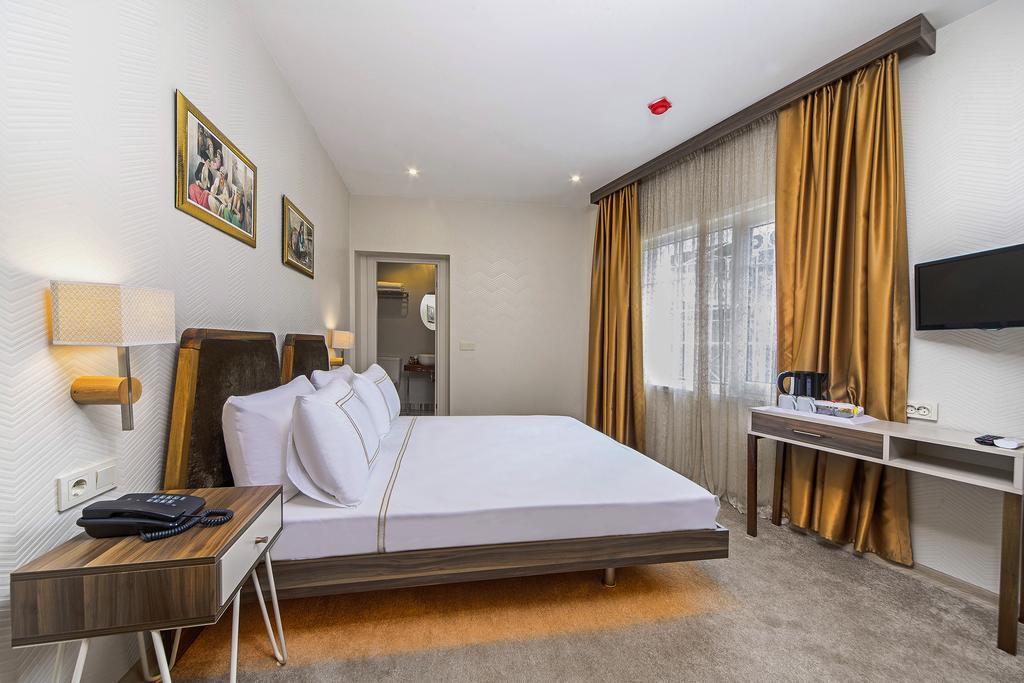 Almina Guest House Истанбул Стая снимка