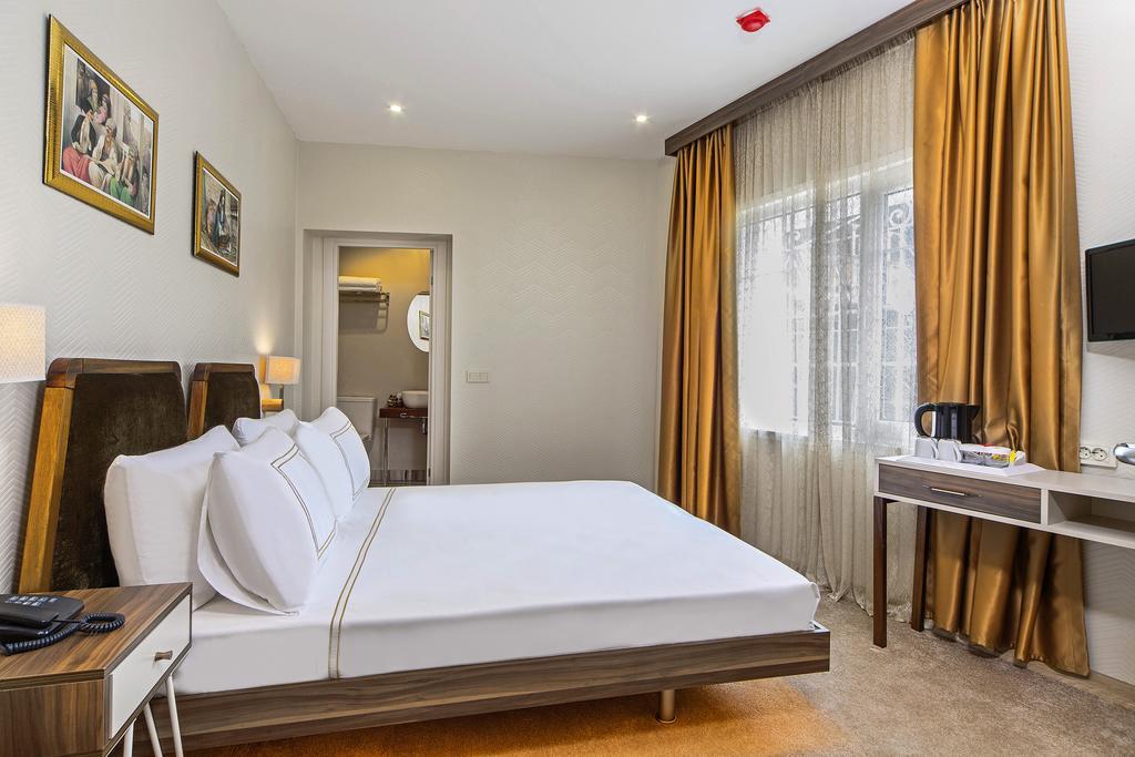 Almina Guest House Истанбул Стая снимка